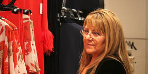 Margarita Marambio,a long-time sales manager for Carla Zampatti,said customers were out in force marking the designer’s death.