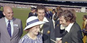 The Queen visited the MCG and met with the players on the final day of the Centenary Test