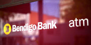 Bendigo Bank kicks off $300m capital raise,cuts dividend