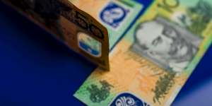 Consumers have been warned off using increasingly popular pay advance services. 
