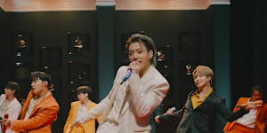 The return of BTS,one of the best-selling musical groups in the world,is massive news in the K-pop world.