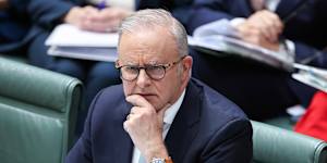 Last year,the government reformed electoral funding rules,lowered the political donation threshold to $5000 and introduced real-time disclosure. However,there are calls to reduce that threshold even lower to $1000.