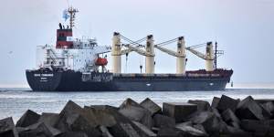 The Brave Commander bulk carrier makes its way from the Pivdennyi Seaport near Odesa.