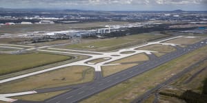 All flights will use the new parallel runway between 10am and 4pm on Wednesday.