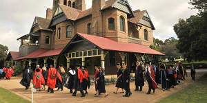 The University of New England was founded in the 45-room homestead Booloominbah,donated by the great-grandfather of chancellor James Harris in 1937.