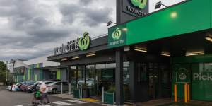 Woolworths cops hit to food profits as customers trade down