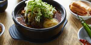 Ppyeodagwi-haejangguk (pork bone soup with rice).