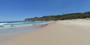 Man drowns while bodyboarding off North Stradbroke Island