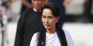 Myanmar's civilian,military leaders vow to crush Rakhine rebels