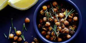 Spicy roasted chickpeas