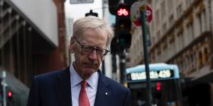 Commissioner Kenneth Hayne arrives for the Banking Royal Commission in Sydney on 19 November,2018. Photo:Brook Mitchell