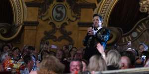 Chris Isaak sings from the State Theatre’s mezzanine and dress circle.