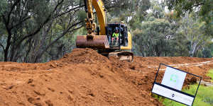 Workers have been moving at speed to construct the levee to protect homes and businesses in Echuca.
