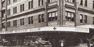 The American Red Cross Service Club on the corner of Adelaide and Creek streets in 1942.