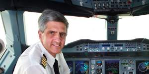 Richard de Crespigny helped save the lives of 469 passengers and crew on board an Airbus A380.