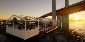 Floating nightclub to sail into Docklands