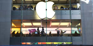 The $3 billion bomb:Apple and co are under attack