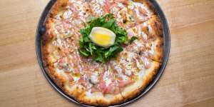 Pipi pizza.