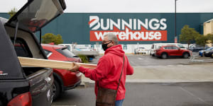 The Bunnings barometer:How the $13b'institution'became Australia's bellwether