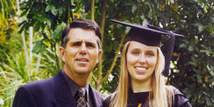 Ardern with her father Ross at her 2001 graduation.