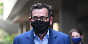 Dan Andrews shifts from floating virus to drifting smog. 