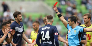 Victory draw with Phoenix in red card clash