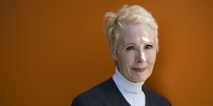 E. Jean Carroll,who alleges Donald Trump sexually assaulted her in a New York department store dressing room in the 1990s,is suing him for defamation.