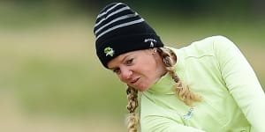 Olson leads by three at windy Women's British Open