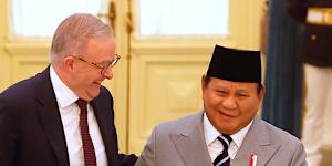 Australia’s Prime Minister Anthony Albanese (L) and Indonesia’s President Prabowo Subianto walk during their meeting at Merdeka Palace in Jakarta,Indonesia.