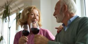 Older adults don’t benefit from moderate drinking,according to large study