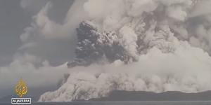 A massive underwater volcanic eruption off the island nation of Tonga has been felt across the south-western Pacific.