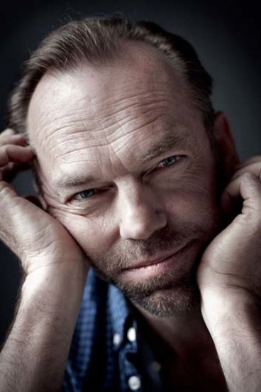 Hugo Weaving: Any love for this amazing actor - Imgur