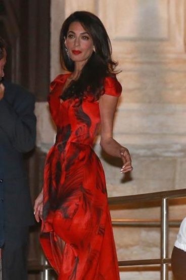 Discreet Australian designer dresses Jennifer Robinson for Amal