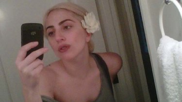 Lady Gaga's no make-up selfie.