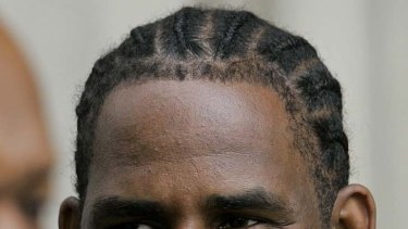 R Kelly Fails To Pay Mortgage For A Year On 2 7 Million House