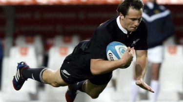 Smith Puts All Blacks In Box Seat For Title