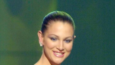 Miss Venezuela 2001 ... Eva Ekvall.