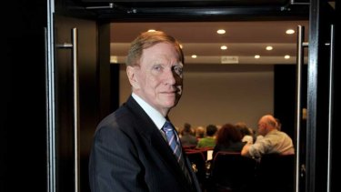 Michael Kirby ... drift of students to top private schools "undesirable".