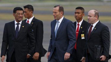 The Prime Minister arriving at Halim Perdanakusuma airport, Jakarta, for Joko Widodo's inauguration. 