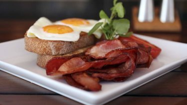 A study has found that bacon and other processed meats are bad for men's fertility