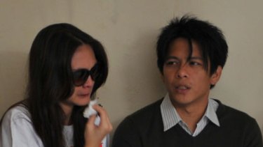 Trial ... Nazril "Ariel" Irham and his girlfriend, Luna Maya, yesterday.