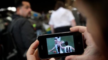 Optus's AFL telecasts on mobile phones and computers could put Telstra's broadcast rights deal "up in the air".