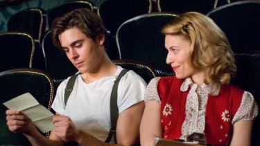 Zac Efron as Richard Samuels and Claire Danes as Sonja Jones in Me and Orson Welles.