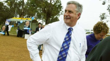 WA MP Don Randall, who was at the centre of an expenses scandal, has been re-appointed to the privileges committee.