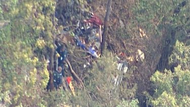 porter des crash plane pilot investigation havilland finds lost air crews wreckage arrive rescue vintage missing since monday nine channel