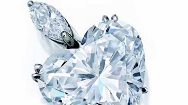 The diamond that smashed the record for a single piece of jewellery sold at auction in Australia this week.