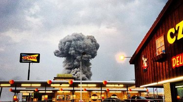 Photographer Andy Bartee said on Instagram that he'd "never felt anything like that" after the blast sent a plume of smoke into the sky.