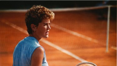 Liz Minter was a junior tennis champion but life on the international circuit took a toll.