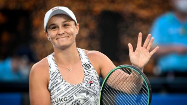 Ashleigh Barty plays against Lesia Tsurenko in Round 1 of the Australian Open on 17 January 2022.