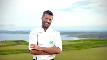 Pete Evans has launched an attack on the Heart Foundation and the Dietitians Association of Australia for warning of the dangers of a Paleo diet.